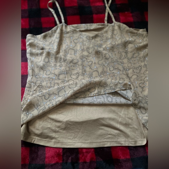 Top - Picture 3 of 4